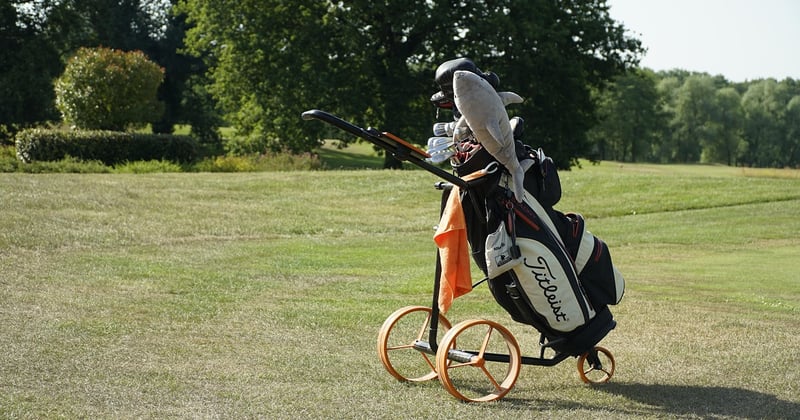 Caddie beim Golf: Aufgaben, Vorteile und Tipps für dein Spiel